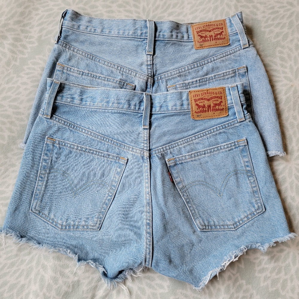 Levi's 501 Shorts Bundle Lot Set of Two Denim Distressed Shorts Lightwash Wester
